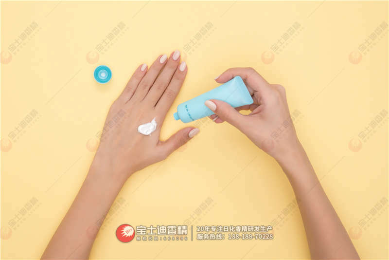 護膚品中香精的使用與危（wēi）害？護膚品香精廠（chǎng）家——香蕉电影网香精為你解讀