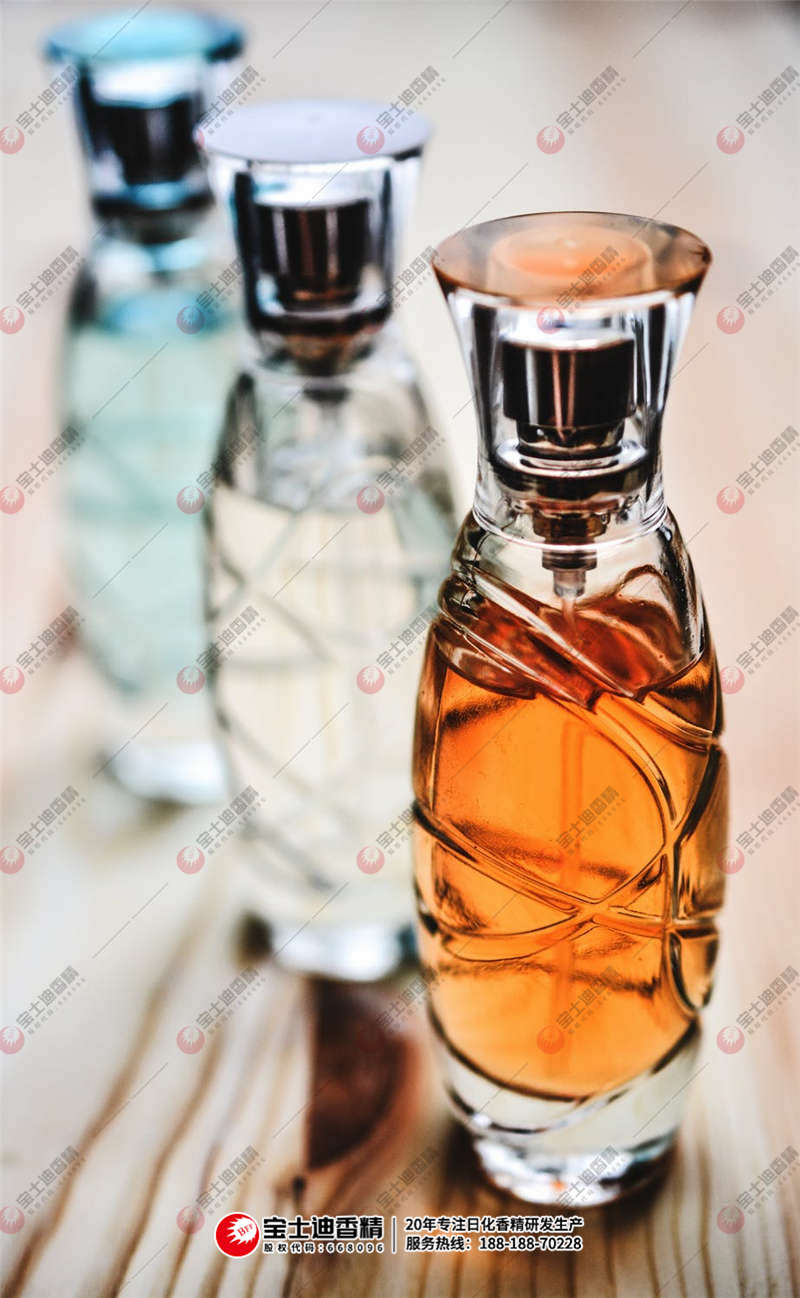 三瓶法國玫瑰香精